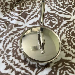 NWOT Tramontina stainless steel 2 qt pot-induction